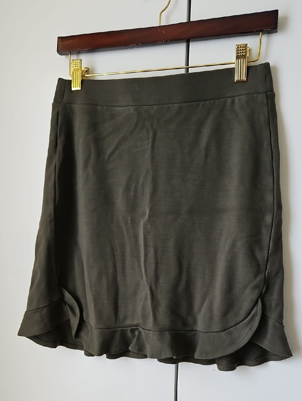 LOFT Olive Ruffle Hem Mini Skirt